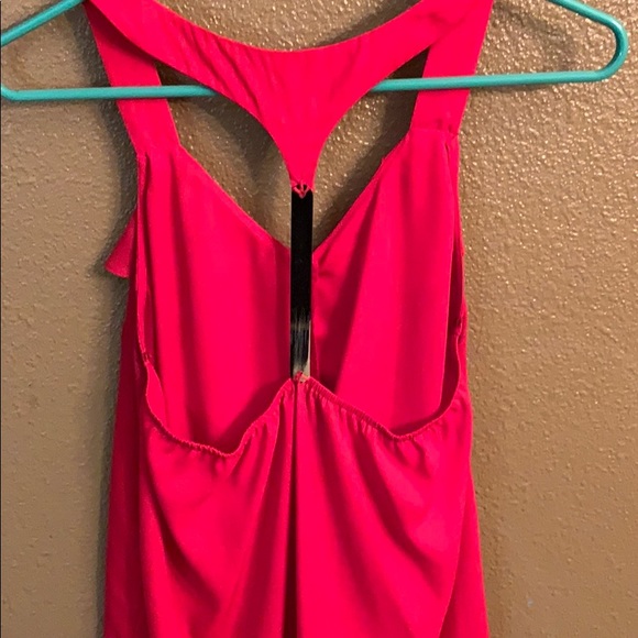 GUC Charlotte Ruse Red Ruffle Top - Picture 3 of 3